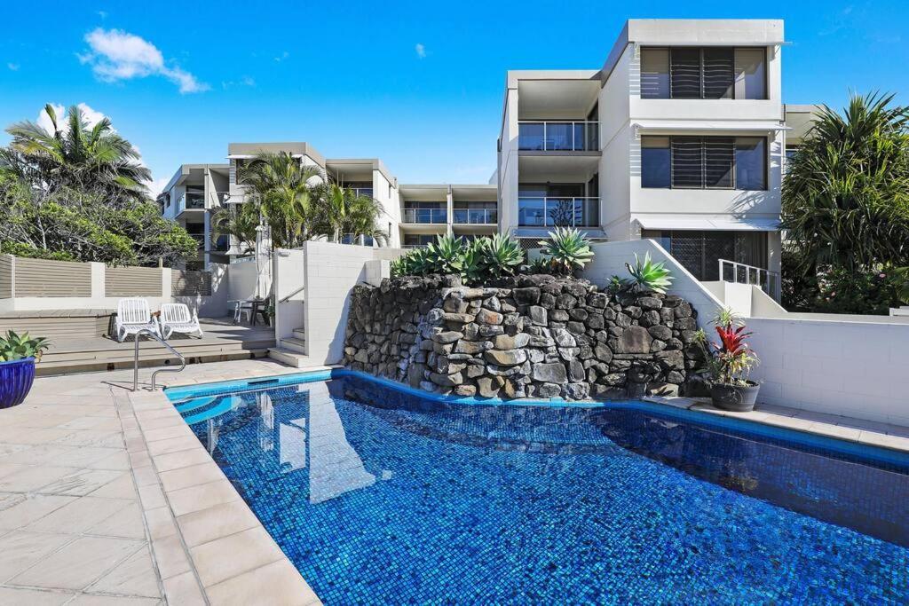 Beachside Views 2 Bedroom Apartment Мулулаба Екстер'єр фото